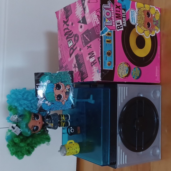 L.O.L. Surprise! Hair Flip Doll Rebel - Picture 2 of 13